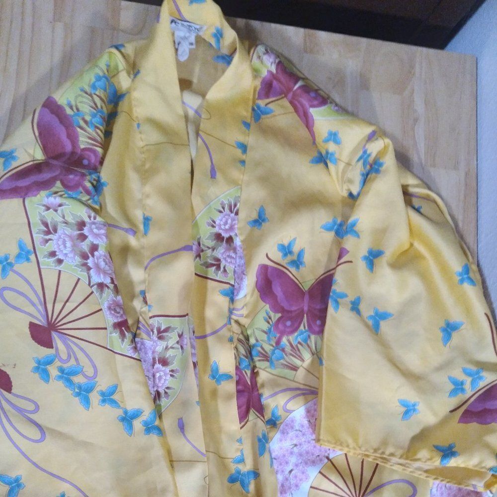 Vintage Tokyo Butterfly Floral Cherry Blossom Fan Robe